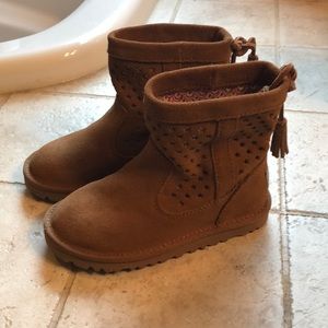UGG boots for toddler girl